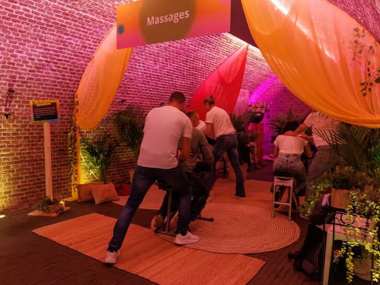 A massage lounge for business events in the Netherlands, offering quick, accessible relaxation to help attendees recharge and refocus.